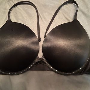 Victoria’s Secret Very Sexy Push-up bra